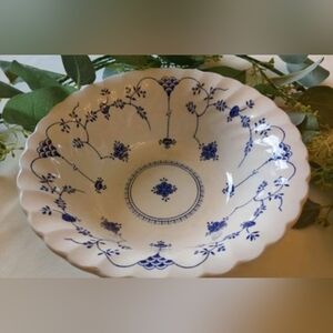 Vintage Myott Finlandia Serving Bowl 8.5" Scalloped Staffordshire ENGLAND 1982